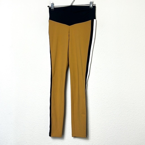 New Balance x STAUD Performance Legging - Picture 2 of 6